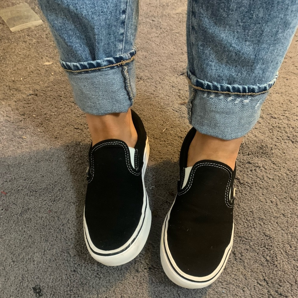 Black comfy slip on vans